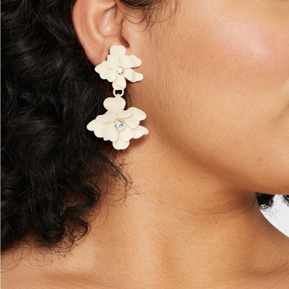 Sprayed Petals Double Drop Earrings - A
New Day Ivory Or Dark Pink NWT - Picture 5 of 12